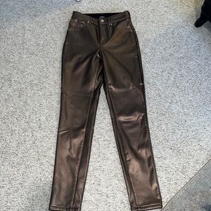 Express metallic leather pants